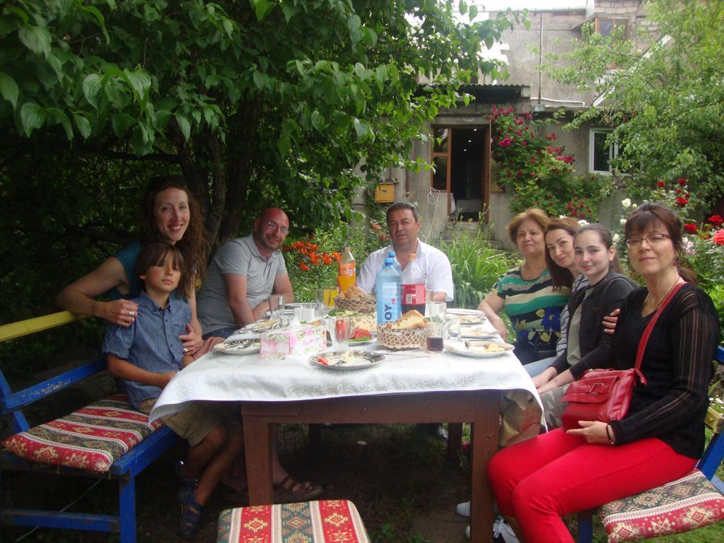 Hotel MIRA Goris Buitenkant foto